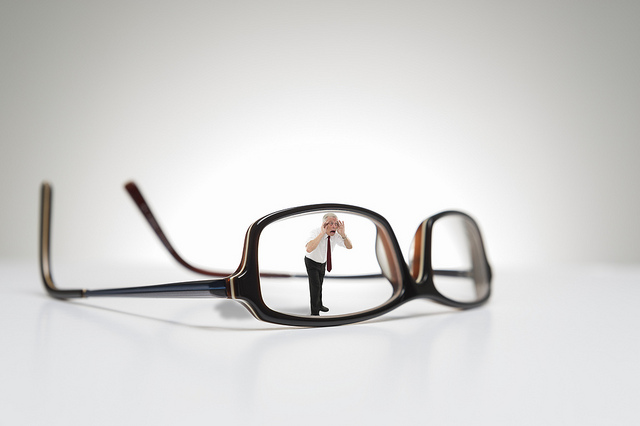 2013.01.14-Conceptual Photo of Life Size Glasses